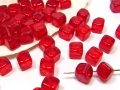 30 x Glasperlen,  Würfel 6 x 6 mm, rot (light siam)