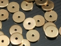 Bild 2 von 15 x Schlichte Metallperlen, Scheibe, 8 mm, vergoldet